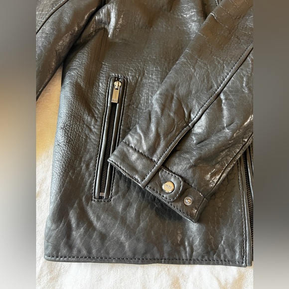 Marc New York Andrew Marc Large Black Lambskin Leather - Picture 6 of 12